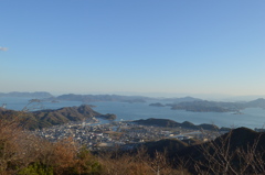 朝日山から瀬戸内を望む