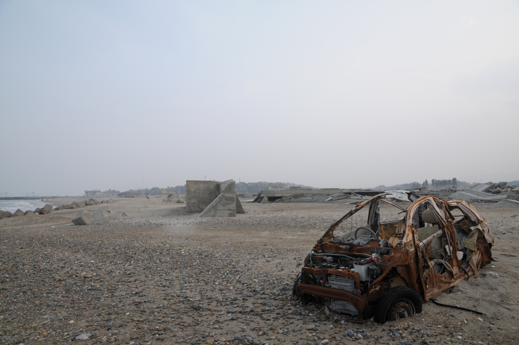 自然の脅威と文明の愚かさ