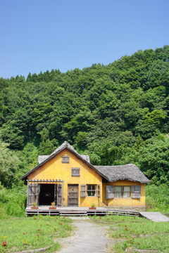 緻密な廃墟感
