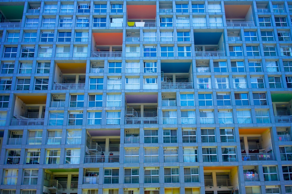 Colorful Monotone