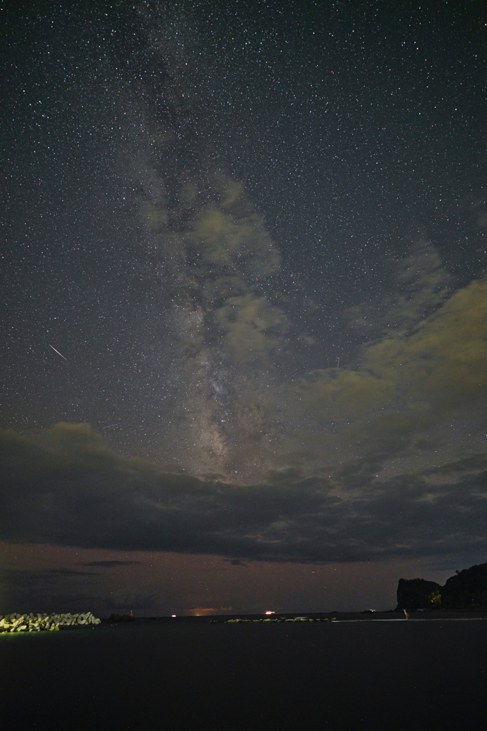 流れ星一つ