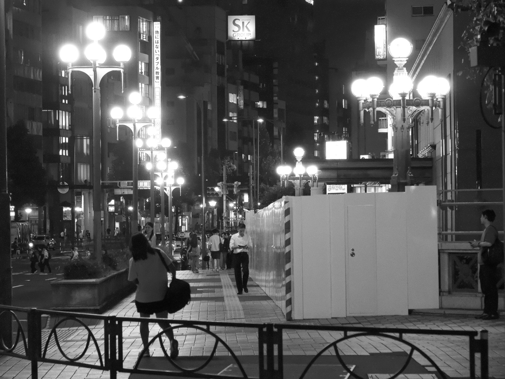 夜の