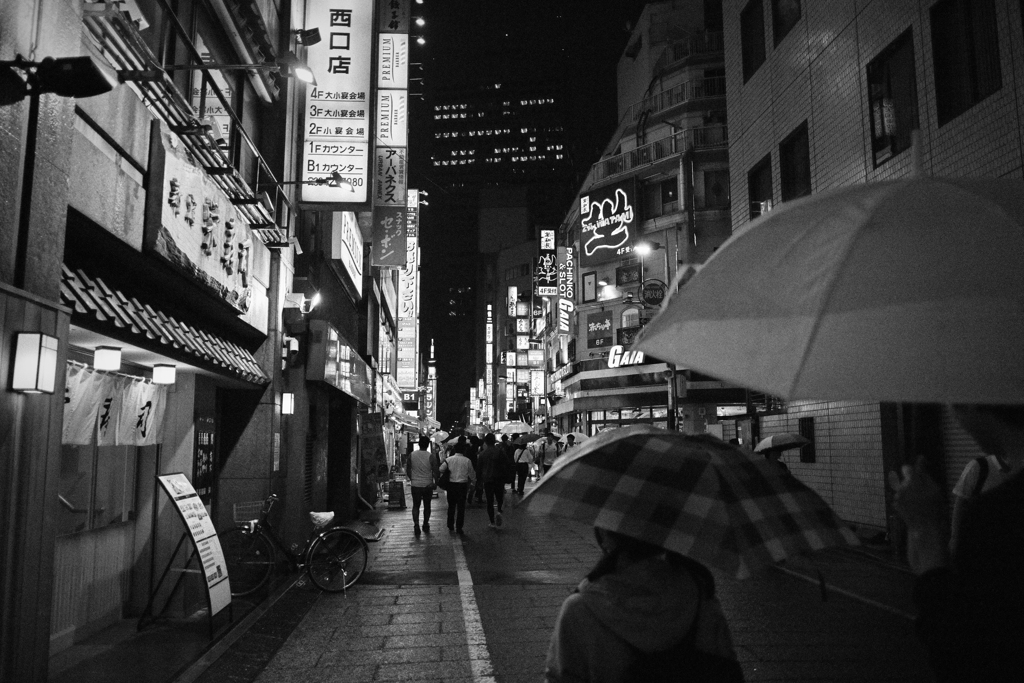夜の帳が下りる頃