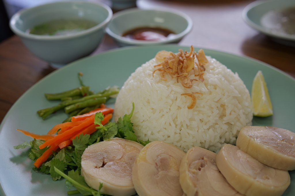 昼に