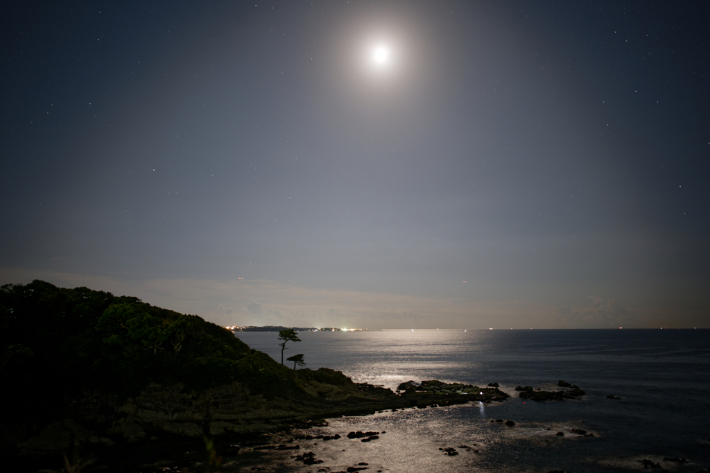 月夜は