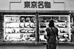 名物は店