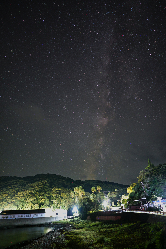 海と山と星