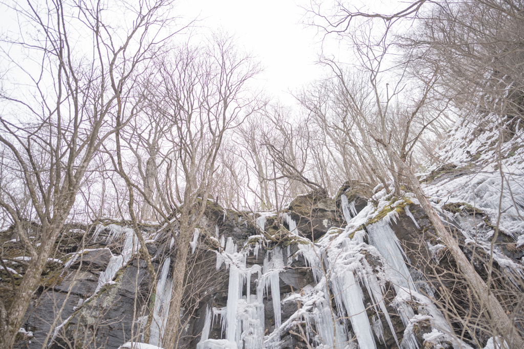 馬門岩の氷柱