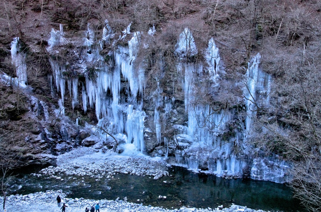 三十槌の氷柱