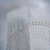 雲に隠れる