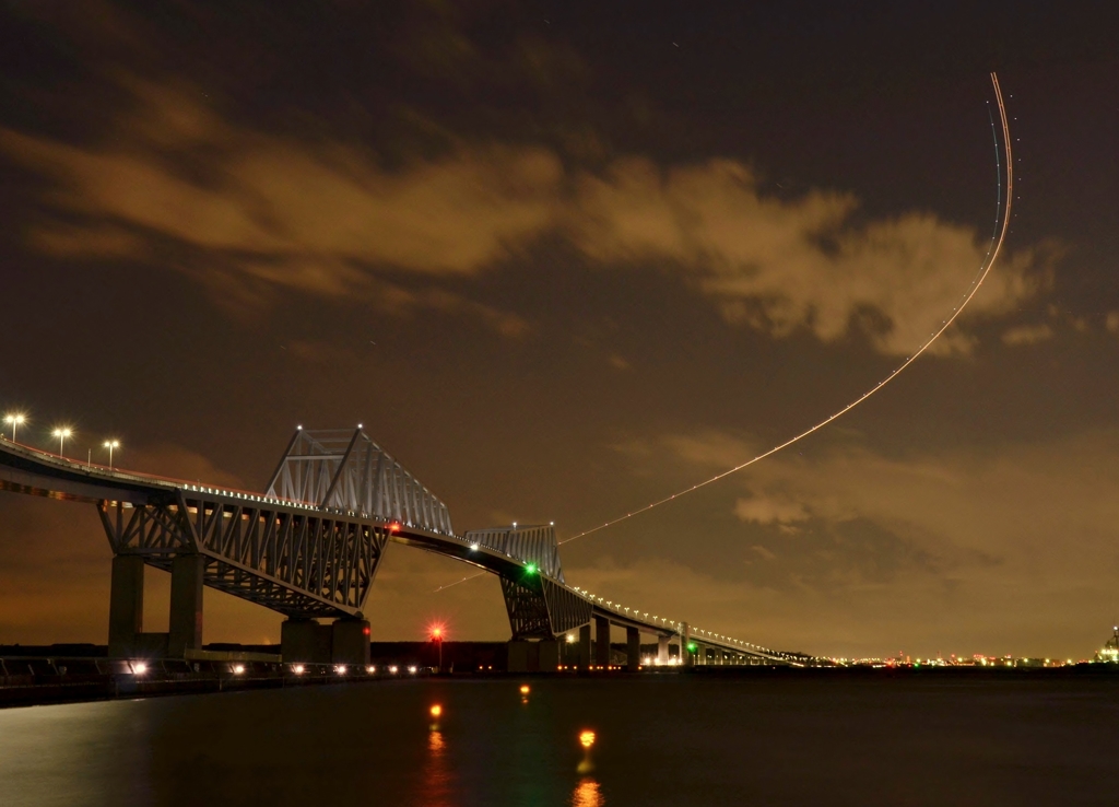 「夜空へ上昇」