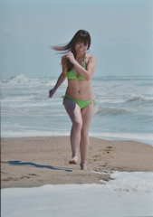 「浜辺を駆ける」