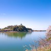 城と桜と清流