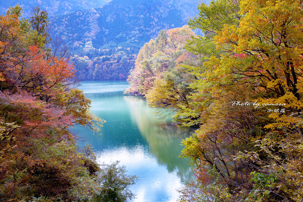 彩りの湖畔