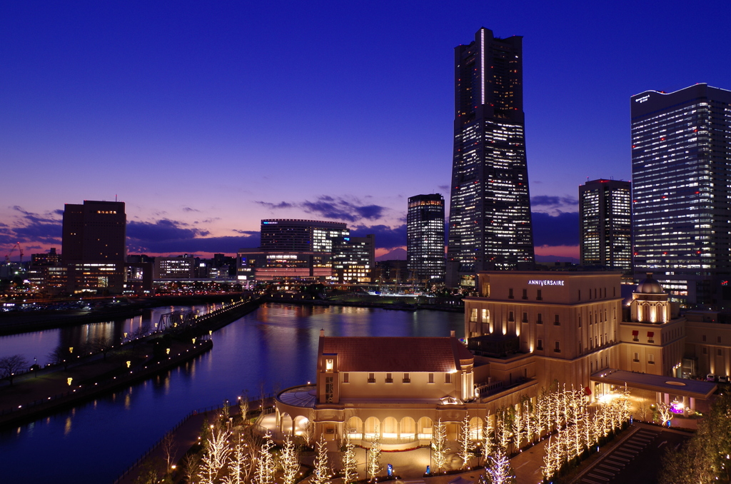 横浜夜景　　　世界遺産とともに