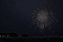 モノクロ花火 