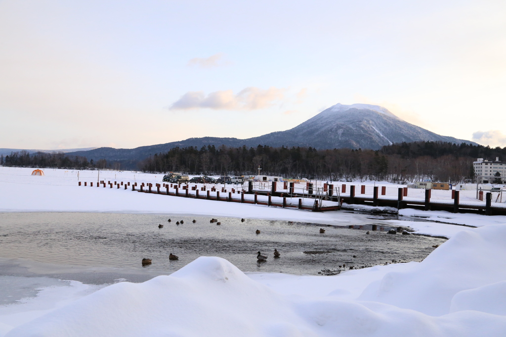 阿寒湖と雄阿寒岳