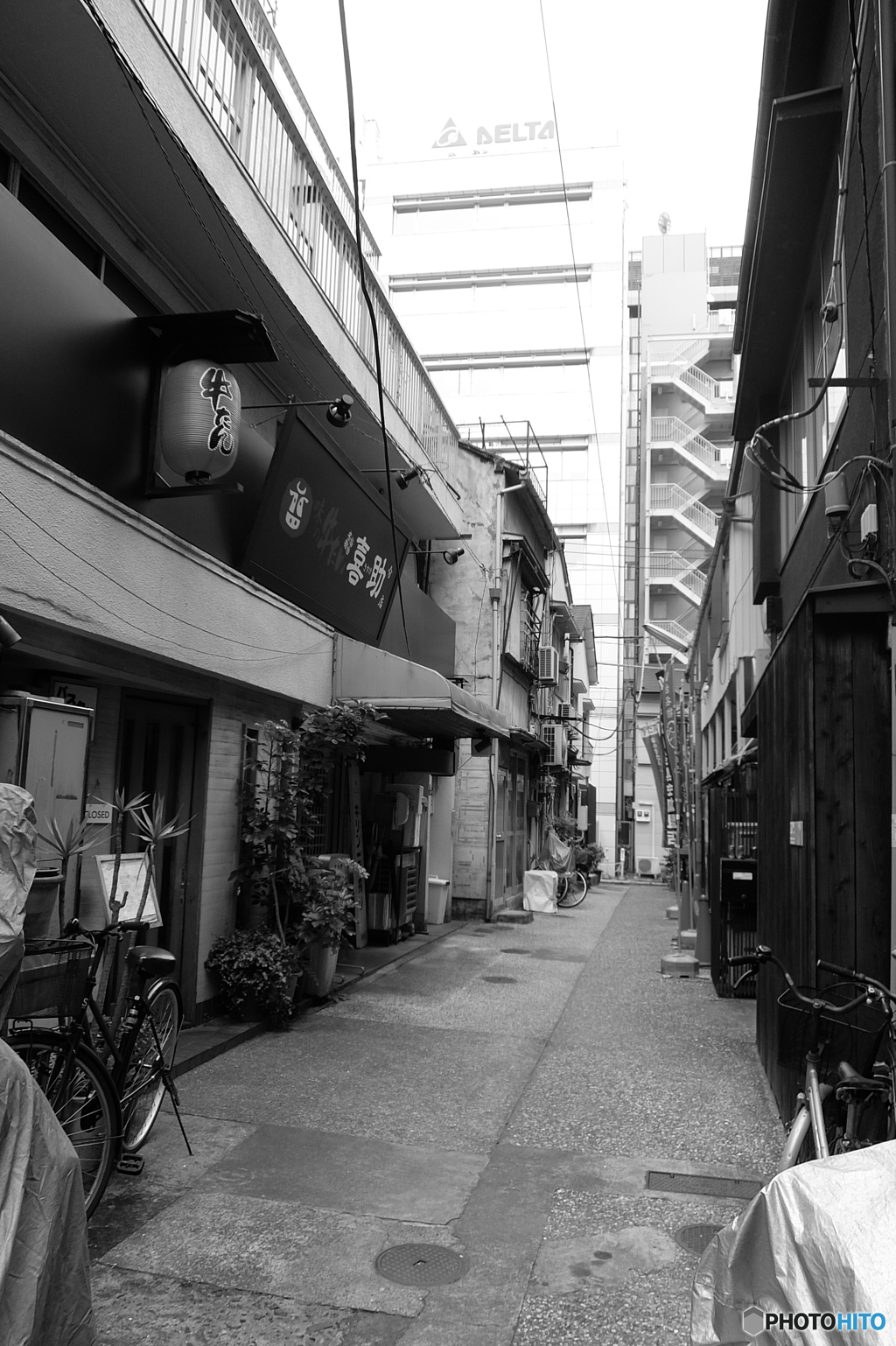 tokyo monochrome# (1464)