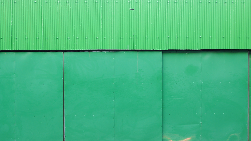 quiet color#205