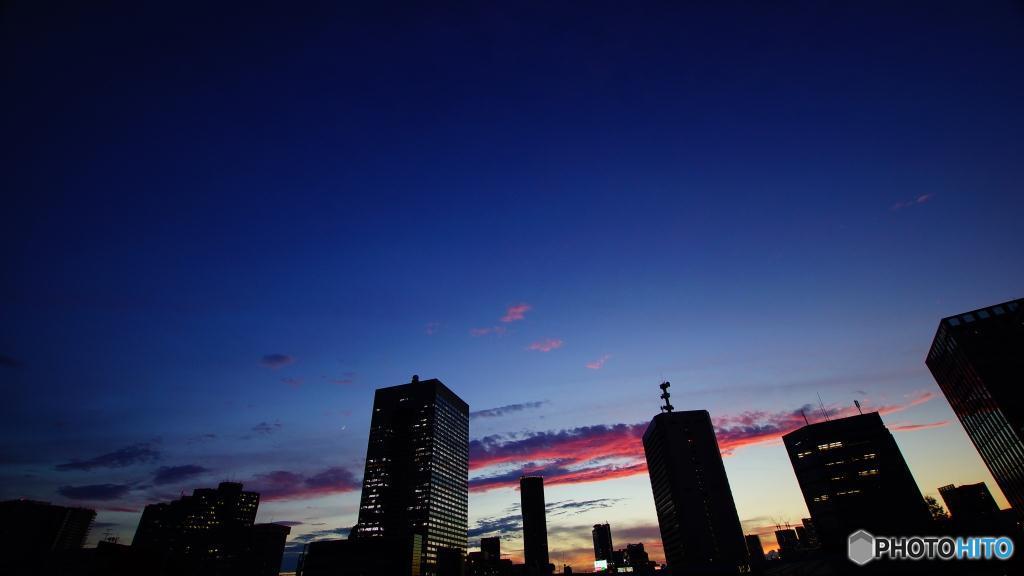 夕闇迫るtokyo