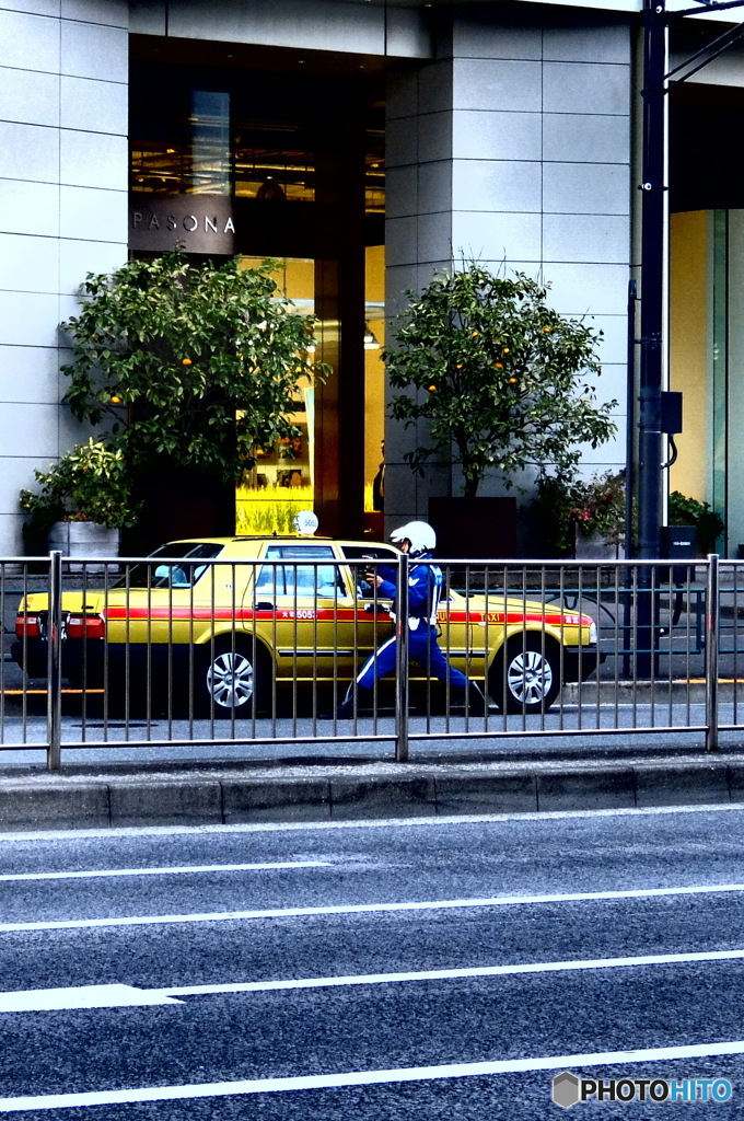 ストレッチ　ポリス