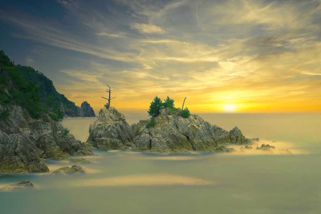 夕暮れの海