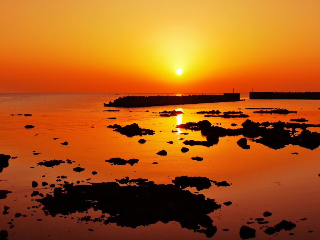 漁港の夕日