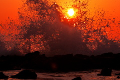 時化の能登　落陽