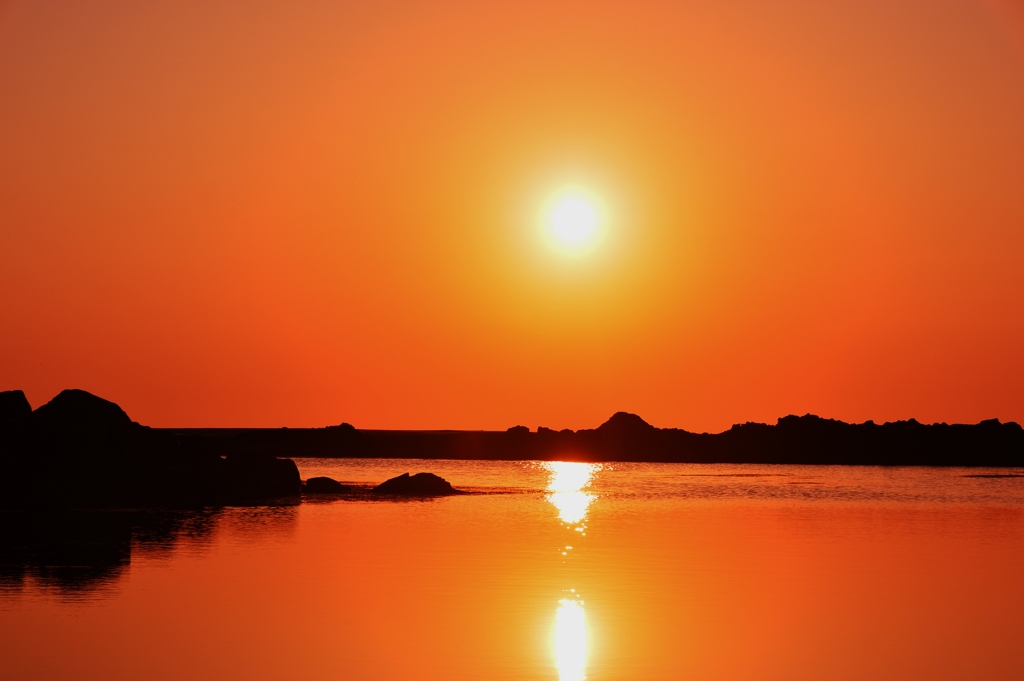 夕景　静寂の能登は百浦海岸