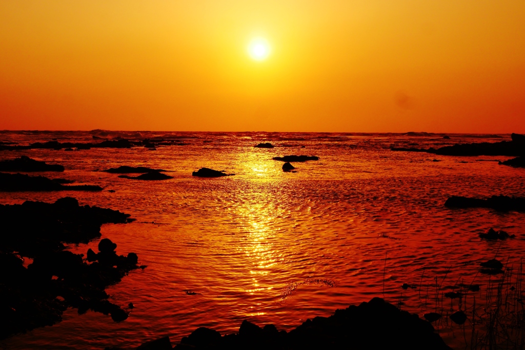 落陽　能登百浦海岸