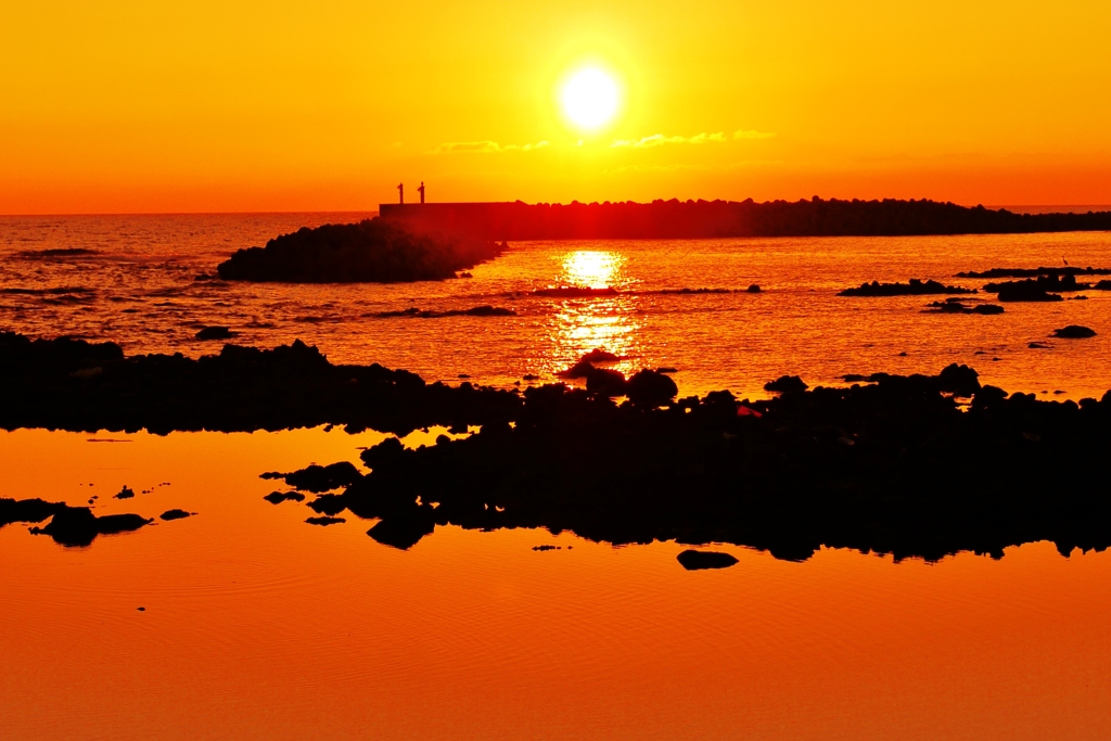 静寂の夕景　能登志賀町海岸