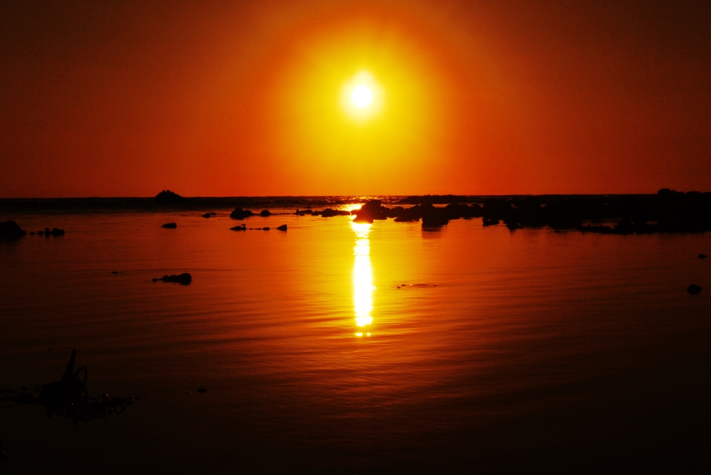 静寂の夕景　能登は百浦海岸