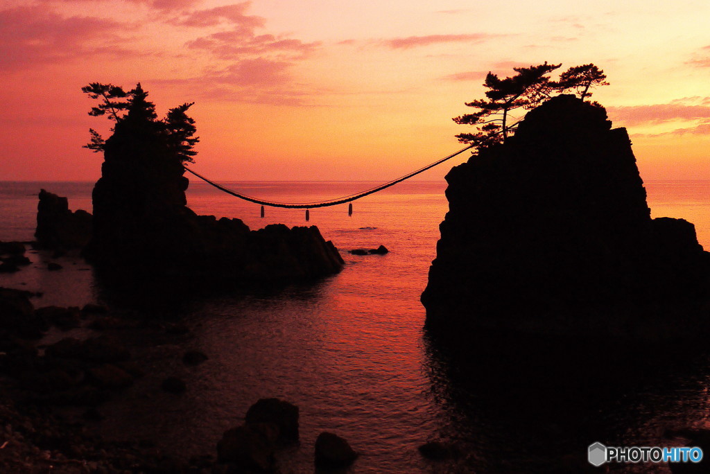 夫婦岩・・・♡　日本海