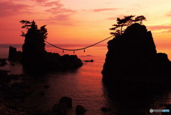 夫婦岩・・・♡　日本海