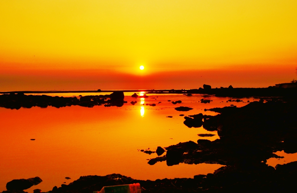 落陽能登百浦海岸
