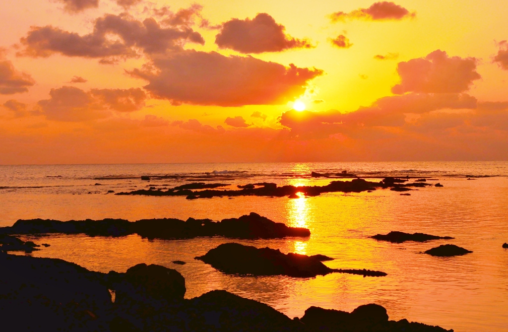 落陽　能登　百浦海岸