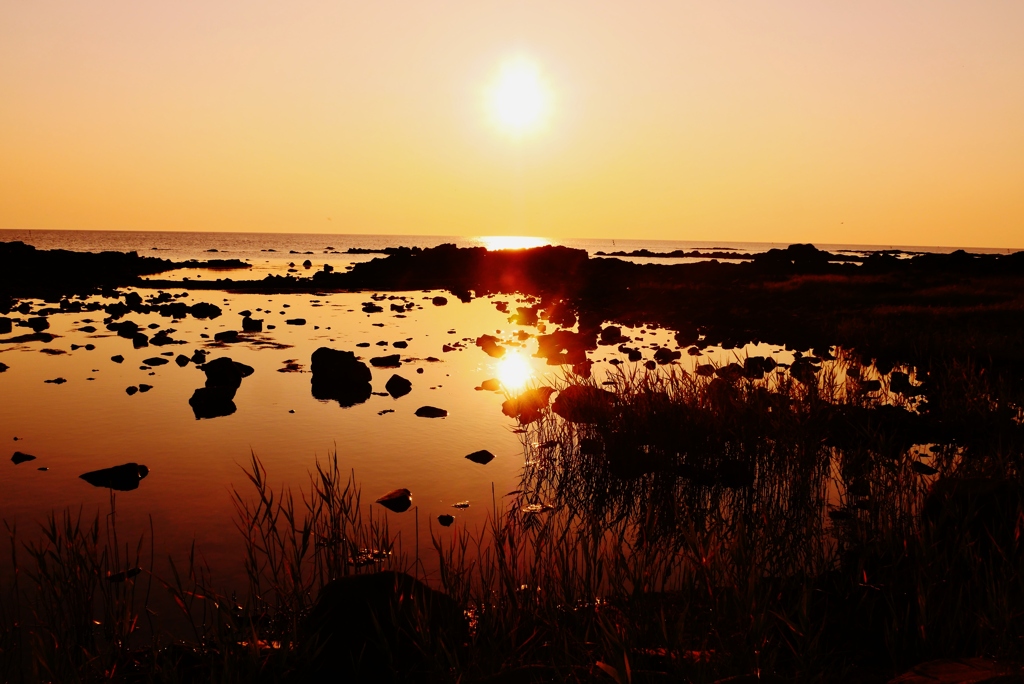 初夏の夕景　　能登は上野海岸