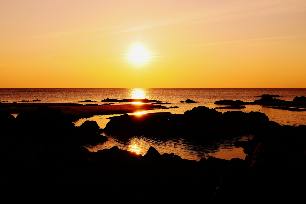 夕景　日本海は能登　福浦海岸