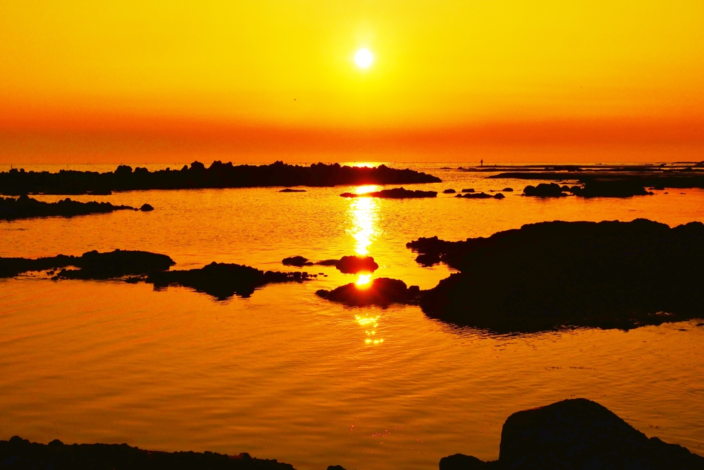 落陽　能登百浦海岸