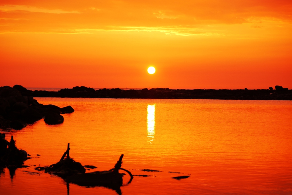 落陽　能登　志賀町百浦海岸