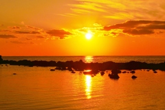 落陽　能登は上野海岸