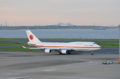 政府専用機と東京ゲートブリッジ