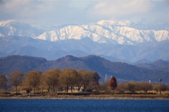 雪化粧に染まり
