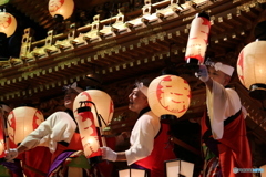 夜祭の男たち
