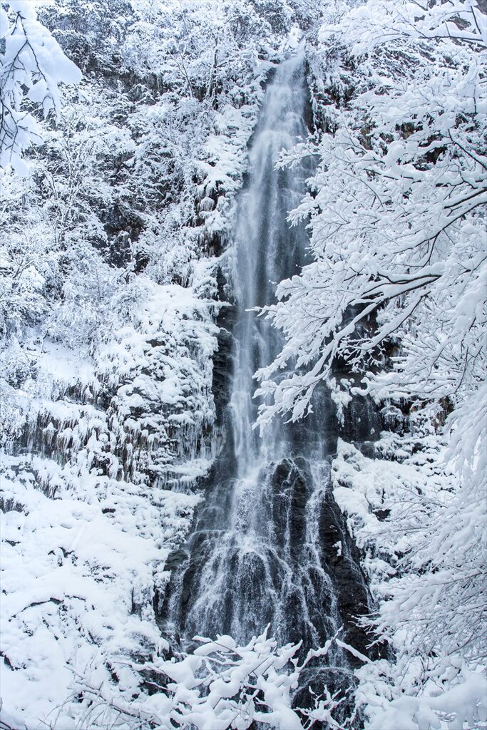 雪中天滝