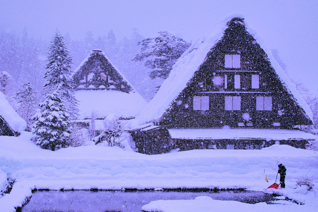 雪の山里