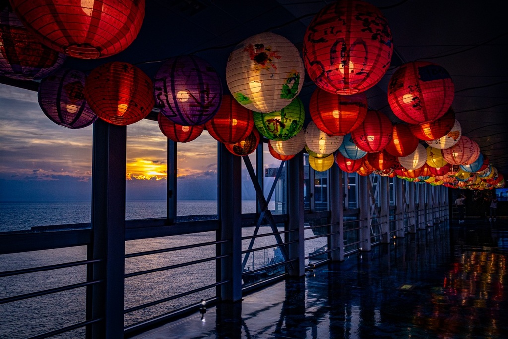 沼津港びゅうお夕景