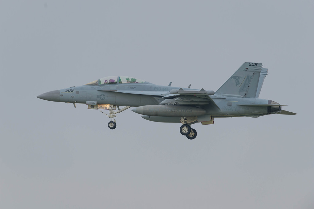 #505 Shadowhawks