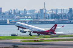 上海航空　A330