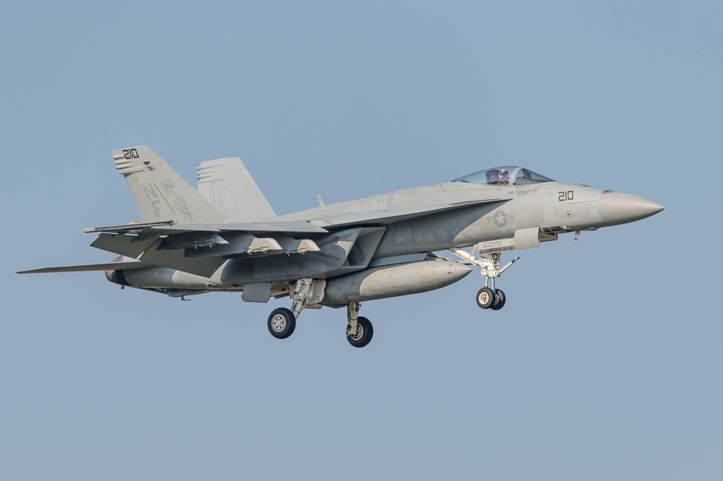 ＃210　VFA-27　Royalmaces